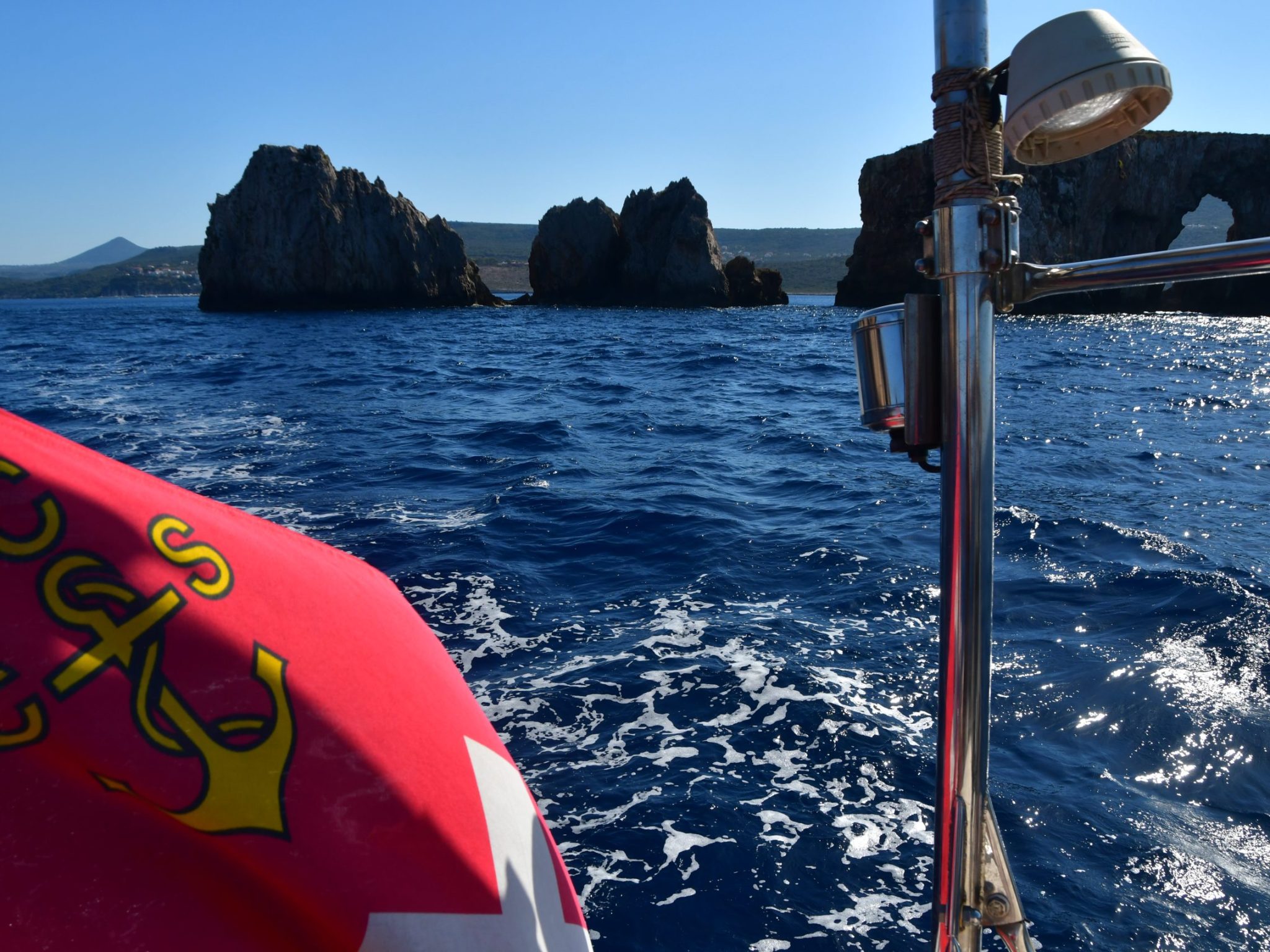 Durchgahrt bei Nisos Pylos